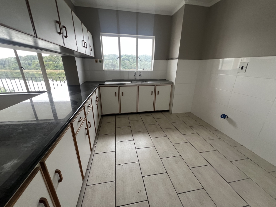 2 Bedroom Property for Sale in Bonza Bay Eastern Cape